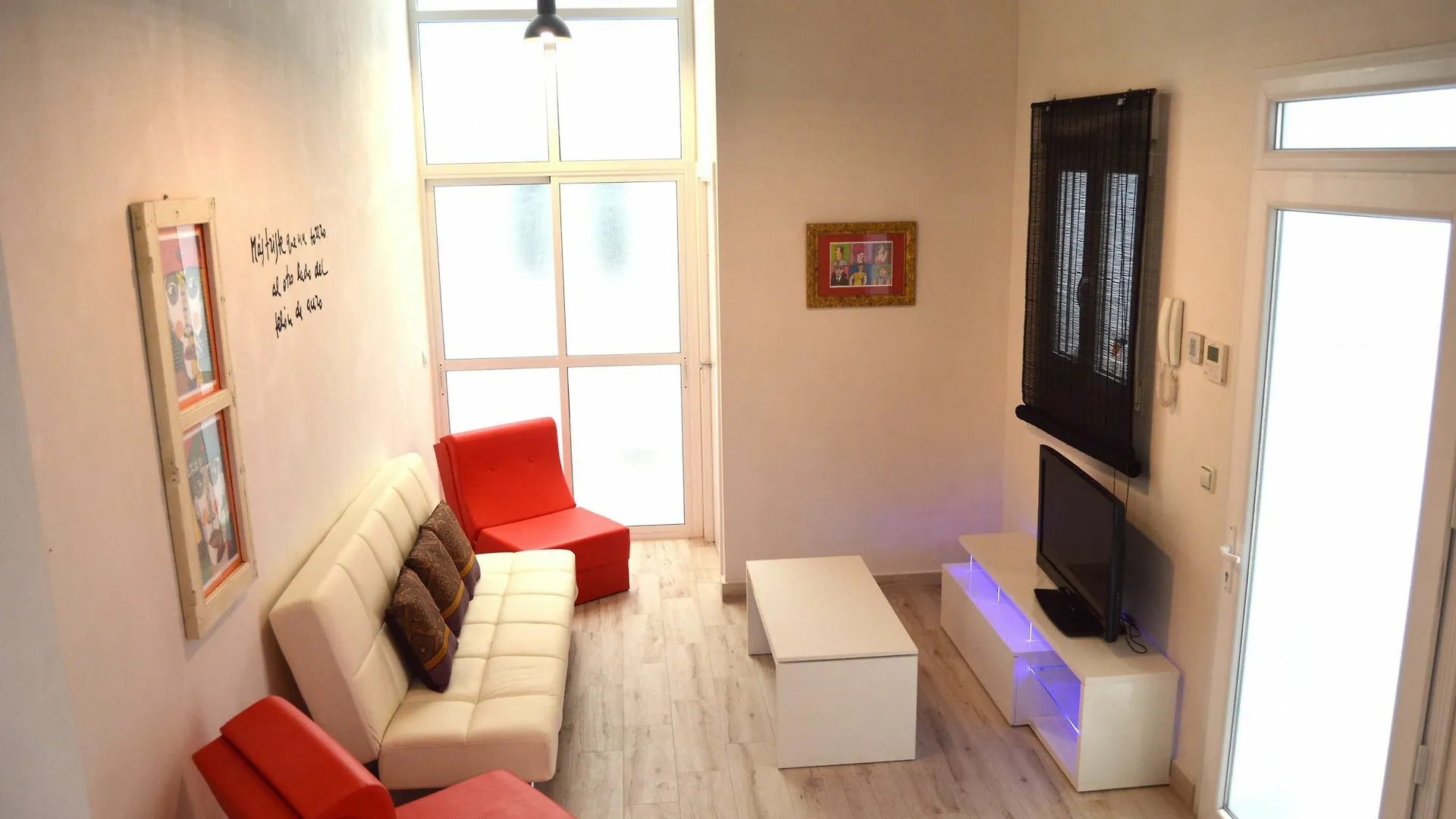 Apartamento 19 Dias Y Muchas Noches 加的斯