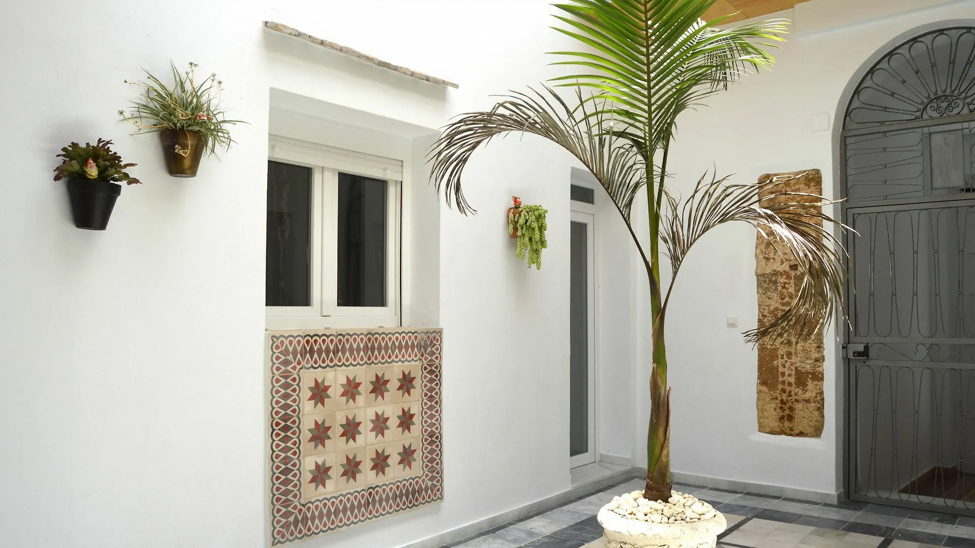 Lägenhet Apartamento 19 Dias Y Muchas Noches Cádiz Spanien